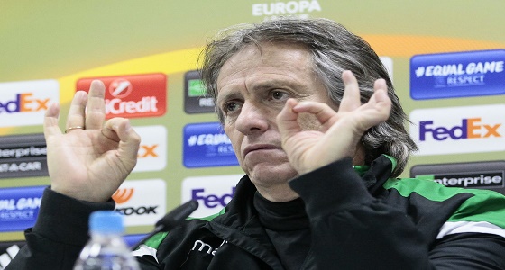 الهلال يمهل ” جيسوس ” 48 ساعة.. و3 خيارات بديلة له