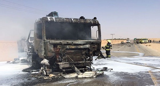 وفاة شخص وإصابة أخر إثر حادث تصادم مركبة بشاحنة نقل في المذنب