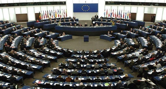 الاتحاد الأوروبي يطالب بعقد مؤتمر طاريء للدول الأطراف في اتفاقية حظر الأسلحة الكيميائية