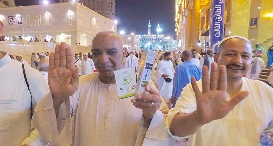 إطفاء أكثر من 24 ألف سيجارة واستبدالها بالسواك بجوار ساحات الحرم