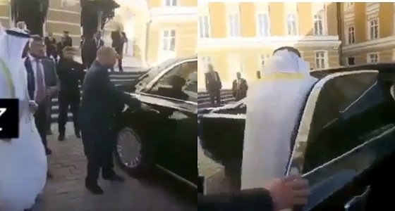 بالفيديو.. بوتين يفتح باب السيارة لولي عهد أبو ظبي.. وخلايا عزمي تواصل &#8221; اللطم &#8220;