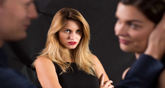 ثلث رجال الأعمال خائنون.. اكتشفي طرق تفادي المصيبة