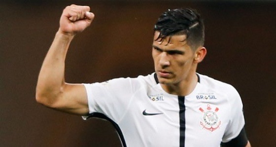 مدافع الباراغواي يقترب من صفوف الهلال