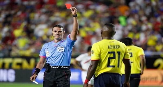 رسميا .. صافرة كولومبية تدير لقاء الأخضر ومصر