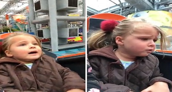 بالفيديو.. رد فعل طفلة أثناء تجربتها لعبة ملاهي خطيرة