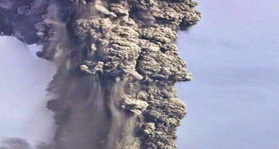 سفارة المملكة بإندونيسيا تكشف حقيقة البركان الثائر