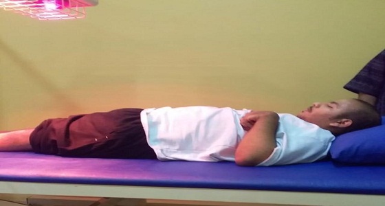 أمير الحدود الشمالية يتكفل بعلاج الشاب زياد سوري العنزي