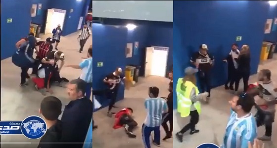 بالفيديو..جماهير الأرجنتين تنهال بالضرب على مشجع كرواتي
