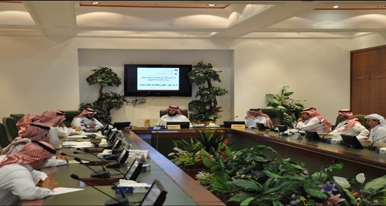 بلدي الرياض يناقش إجراءات تسهيل إصدار رخص وشهادات إتمام البناء