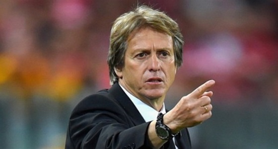 جيسوس يطالب بالتعاقد مع مهاجمين أجنبين