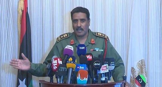 العثور على أسلحة تحمل شعار الجيش القطري داخل منزل زعيم القاعدة بدرنة