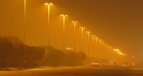 شبه انعدام للرؤية في مواقع متفرقة من طريق الطائف &#8211; الرياض