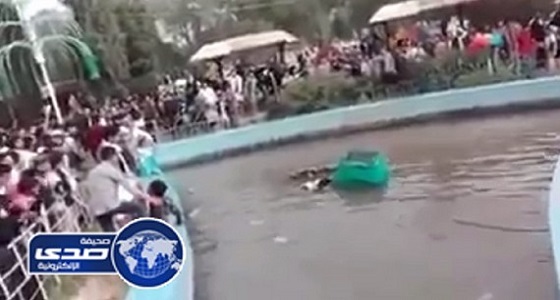بالفيديو.. لحظة وفاة ثلاثة من عائلة واحدة بماس كهربائي في صنعاء