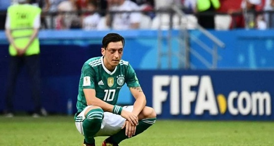 أوزيل يعلق على خروج ألمانيا من المونديال