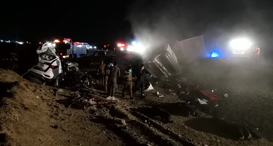 9 حالات وفاة وإصابة واحدة في حادث تصادم بطريق الساحل
