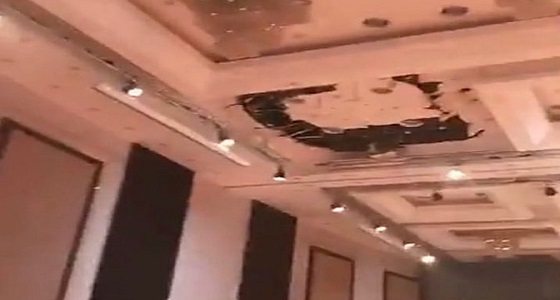بالفيديو والصور.. لحظة انهيار سقف قاعة أفراح على نساء بالرياض