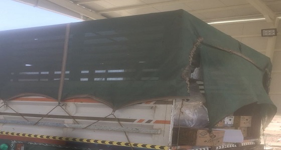 إحباط محاولة تهريب 4 حمولات من التمور والمواد الغذائية الفاسدة بمكة المكرمة