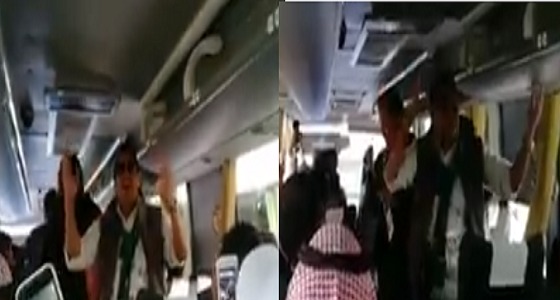 بالفيديو.. إعلاميون سعوديون يهتفون بأهازيج وطنية قبل وصولهم لملعب مباراة الافتتاح