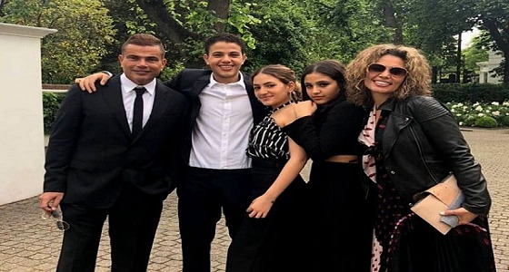 زوجة عمرو دياب تدافع عن ابنتها بعد صورها الفاضحة