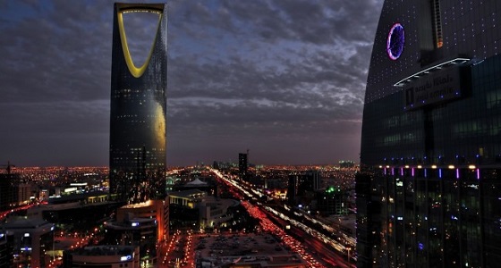 المواطنون يوجهون رسائل للإعلام عقب أزمة مذيعة الرياض الغير محتشمة