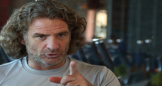 مدرب النصر يغادر إلى روسيا