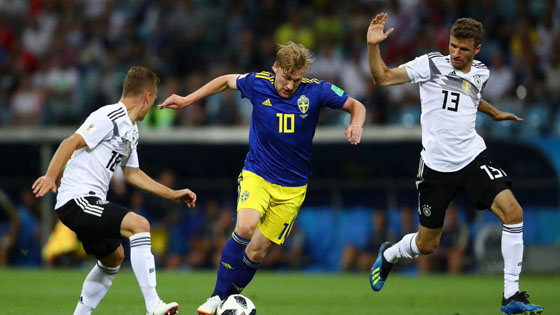 بالصور .. ألمانيا تقلب الطاولة على السويد وتخطف فوزا صعبا