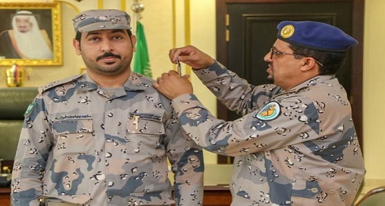 بالصور.. قائد حرس الحدود بالمدينة يقلد المترقين رتبهم الجديدة