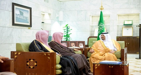 أمير الرياض بالنيابة يستقبل مدير فرع هيئة الأمر بالمعروف بالمنطقة
