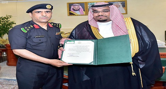 نائب أمير نجران يكرم مدير دوريات أمن الرياض ويبارك تعيين المقدم الشهراني