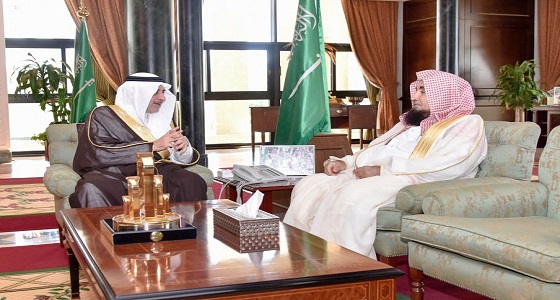 أمير تبوك يستقبل الشيخ الحميد