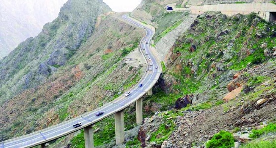 عشريني يتعرض لإصابات بالغة بعد مغامرته بالإنزلاق الحُر في غابة رغدان