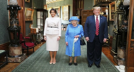بالفيديو.. ملكة بريطانيا تصحح أخطاء ترامب خلال لقائهما