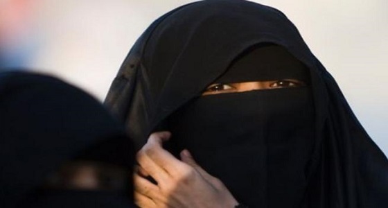 حديث مواطنة عن النقاب والحجاب يلقى تفاعلًا كبيرًا