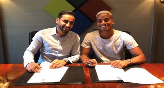 بالصور.. الإعلام البيروفي يتفاعل مع انتقال كاريلو للهلال