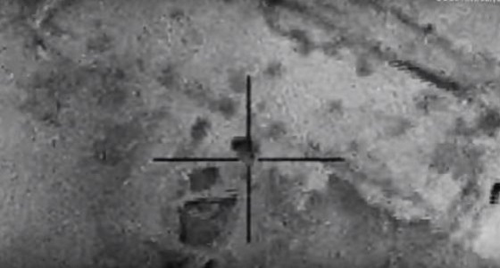 بالفيديو.. مقاتلات التحالف تدمر عربات نقل وأسلحة تابعة للحوثيين بصعدة