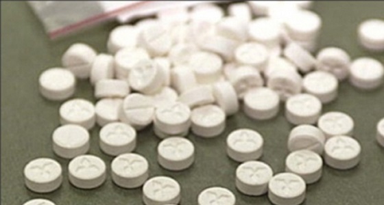 إحباط محاولة مواطن تهريب 350 قرص ترامادول بمصر