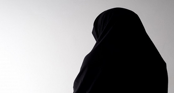 مواطنة تناشد المسؤولين لإنقاذ أبنائها من طليقها