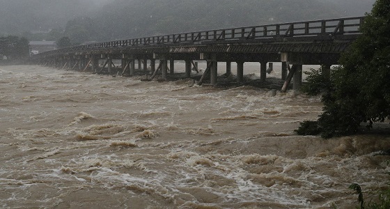 بالصور.. هطول تاريخي للأمطار في اليابان.. وإجلاء مئات الآلاف عن منازلهم