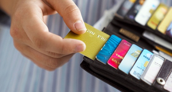حماية المستهلك توضح حقوق حاملي البطاقة الائتمانية