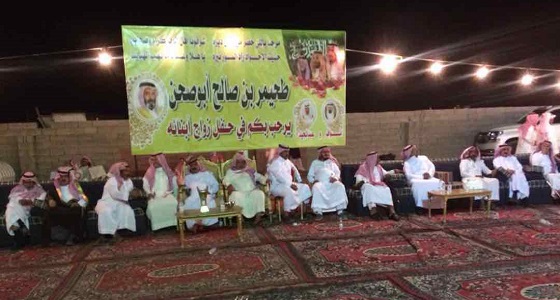 بالفيديو.. عريس يلغي الشيلات لإقامة صلاة الخسوف بتبوك