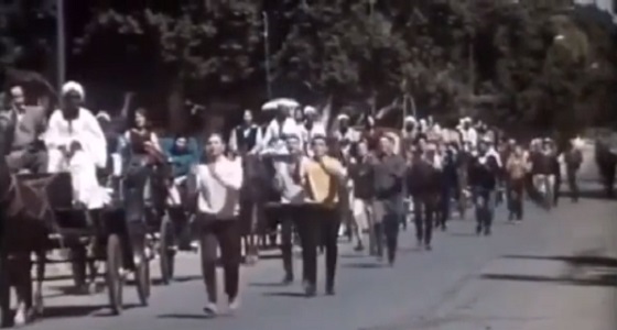 بالفيديو.. نجم مسرح مصر: المصريين اللي أبدعوا رقصة ” كيكي “