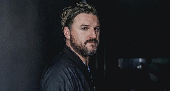 سولومون يعتذر للمسلمين بعد استخدامه الأذان في مقطوعة موسيقية