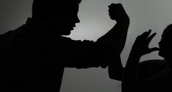 في مشهد مأساوي.. شاب يضرب والدته حتى الموت وينتحر