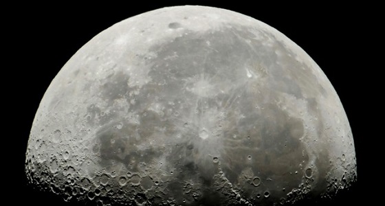 بتكلفة 145 مليون دولار.. يمكنك الزواج على القمر بحلول 2022