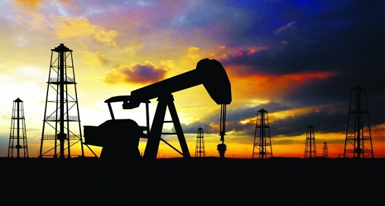 أسعار النفط تهبط وسط إنتاج أمريكي قياسي