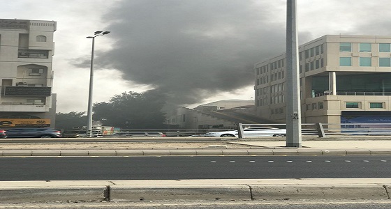 بالصور..إندلاع حريق بمجمع ” الصيرفي مول ” في جدة
