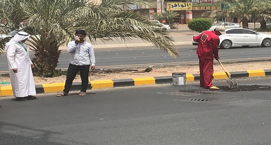 بالصور.. ضبط 3 مخالفات لقرار العمل تحت الشمس بالمدينة