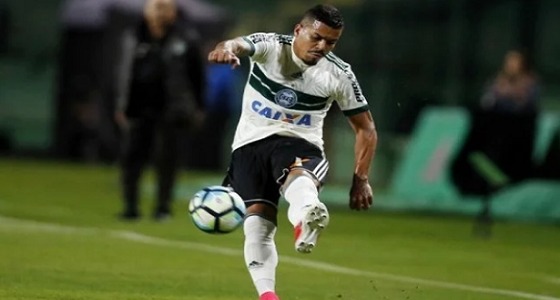 كارليتو يعد جماهير الاتحاد بـ ” القتال ” سعيا لحصد البطولات