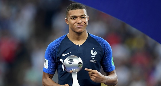 مبابي يرشح 5 لاعبين لجائزة الأفضل في العالم