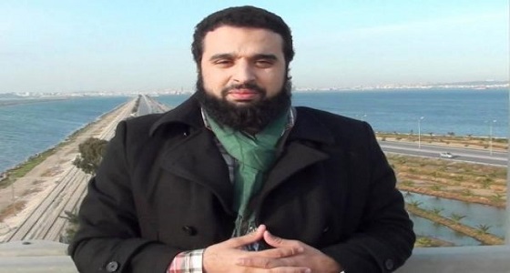 داعية ينتقد عمل الفتيات في الطب والهندسة: ستتحولين إلى رجل بشعر طويل